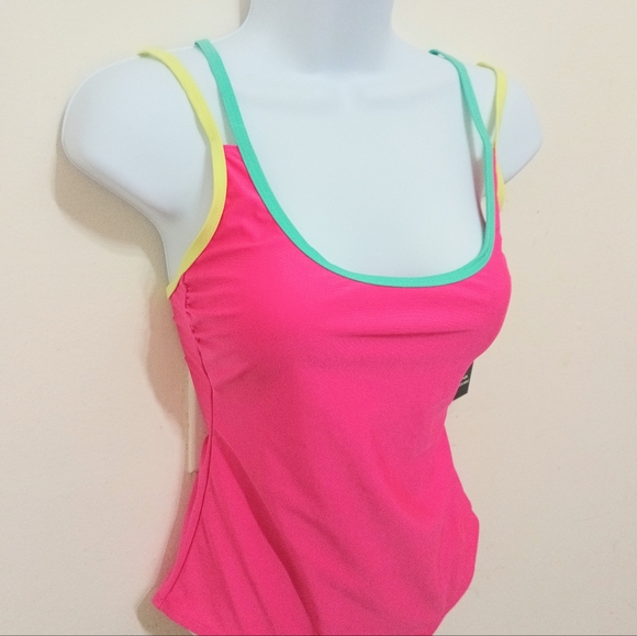 🎁NWT Swimsuit One Piece Push-Up Pads, Stretchable, Adjustable Double Straps - Picture 6 of 16